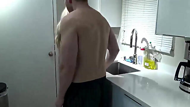 She dropped the towel and waitedkkna