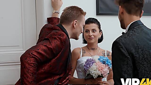 Paul Fury, Sarah Heizel & Stanley Johnson go wild for cash