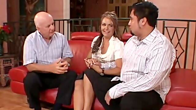 Wife's secret affair: Chubby Kelly leans in for a giant dick deep-throat session