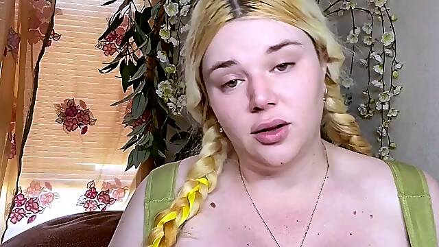 Fat BBW with big boobs masturbating and squirtin on cam