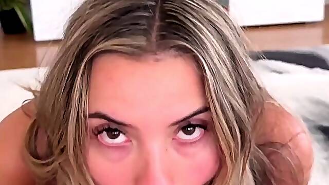 Madiiitay Loves Reverse Cowgirl Sex