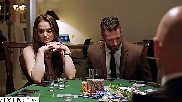 The HOTTEST Threesome Ever Made