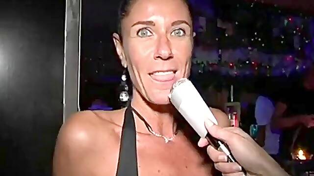 French night club