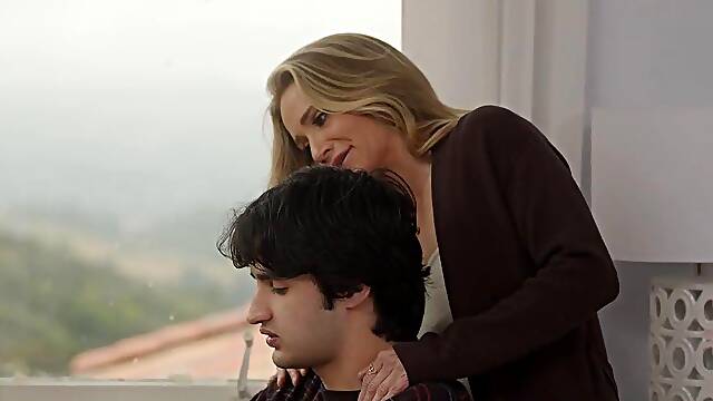 Athena Anderson Stumbles Upon Stepsons Intensely Solo Handjob Session in Stepmom Fantasy, Blonde Skin