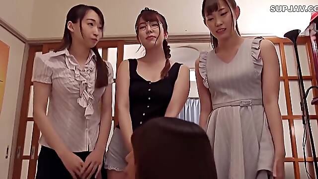 One Day, My Stepfather A Legendary Av Actress I Kept Being Tempted By A Genius Stepsister Of Sex - Yui Hatano