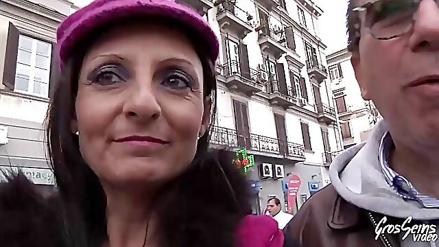 Milf italienne baise avec un fran&ccedil;ais &agrave; grosse bite