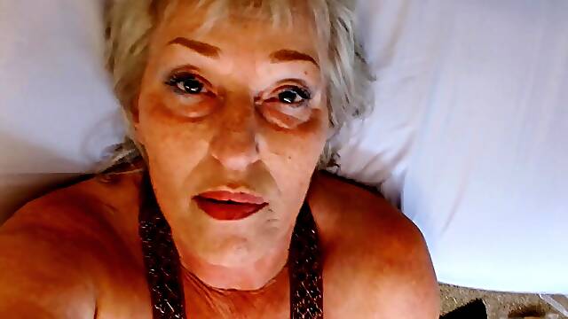 Mature babe gets it on with a young stud