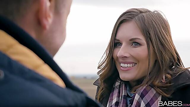 Alluring slender babe Jenifer Jane sex scene