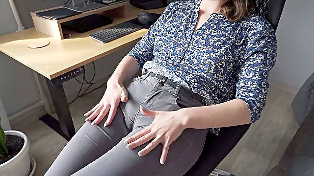 Naughty Colleague shows Off Camel Toe In tight jeans