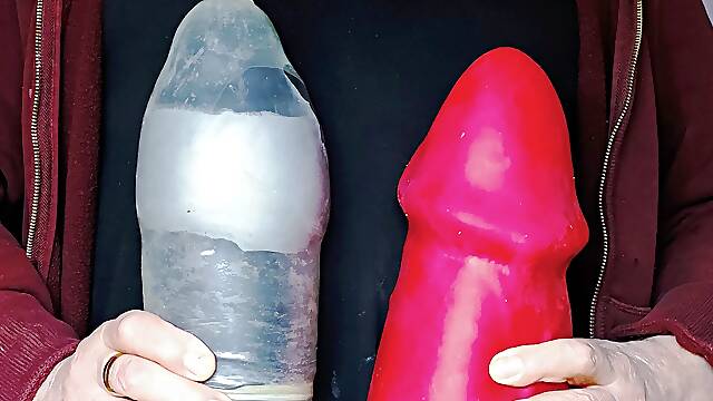 JTT Master &amp; Big Boss extreme XXL anal insertion