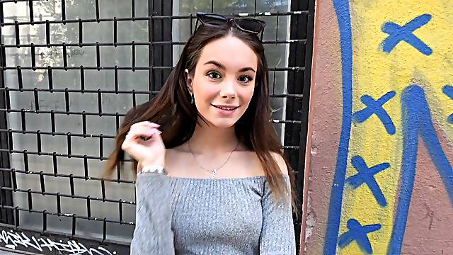 Cumming inside hottie Liz Ocean